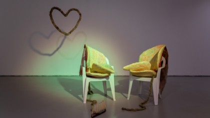 Love is blindly reaching out 035 2500